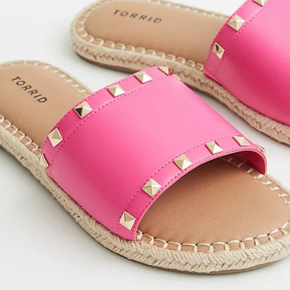 TORRID - BARBIE PINK FAUX LEATHER STUDDED ESPADRILLE SLIDES - Size 8 NWT - Picture 1 of 5
